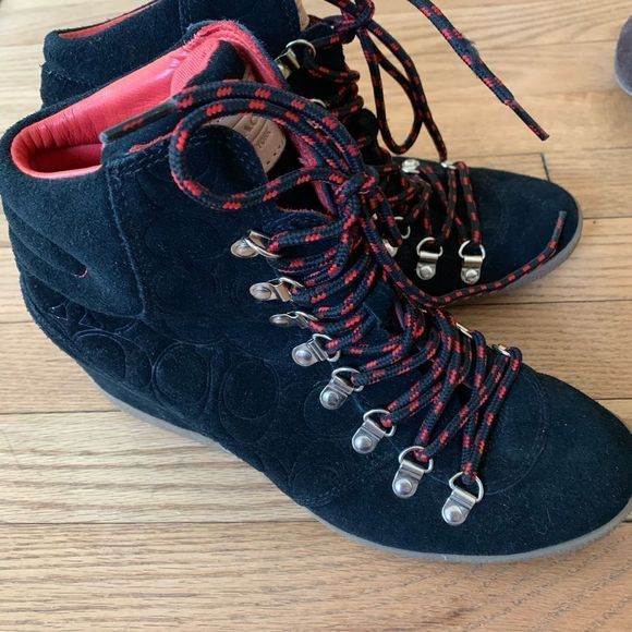 COACH size 8,5 BOOTIES sneakers shoes red black suede - Picture 1 of 5